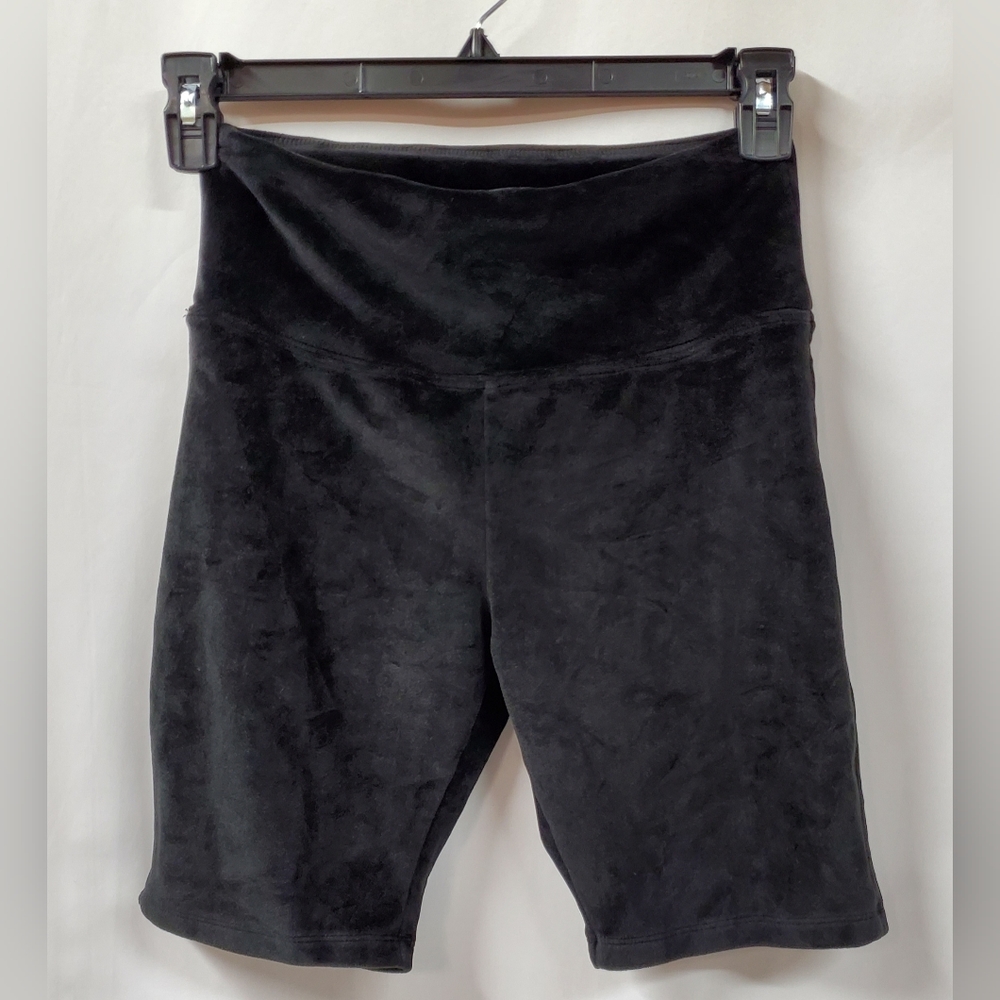 BP. Velvety black bicycle shorts. Small